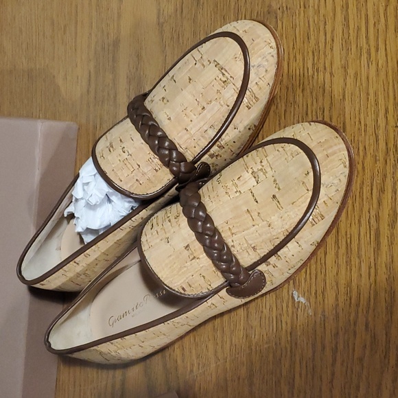 NIB sz 36 $795 Gianvito Rossi loafers